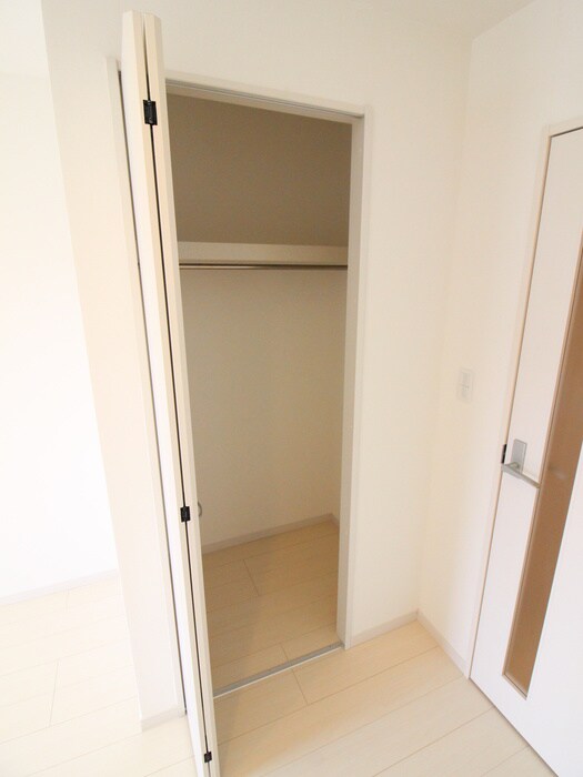 物件内観写真14　(収納)