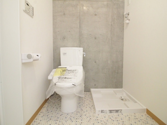 物件内観写真18　(洗濯機置場)