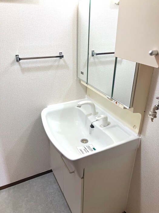 物件内観写真6　(洗面)