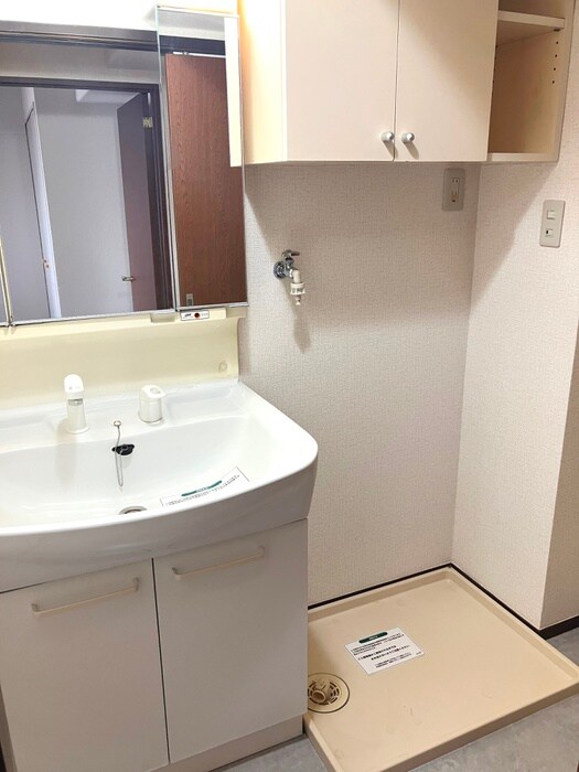 物件内観写真14　(洗濯機置場)