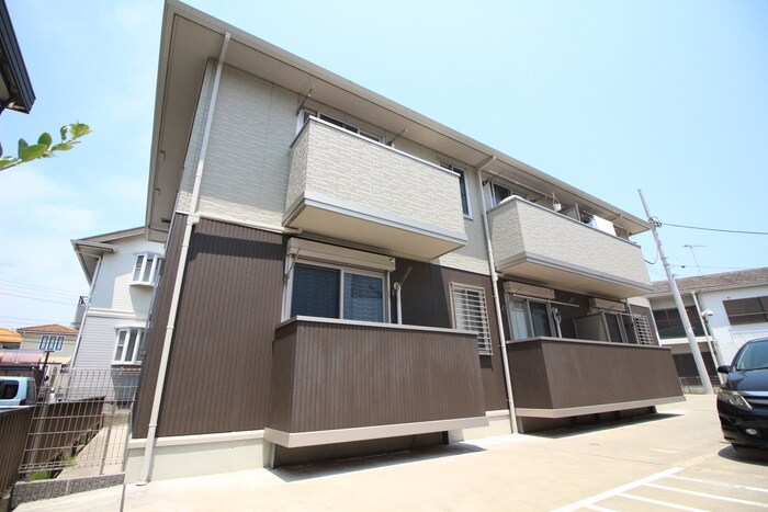 物件外観写真1　(外観写真)