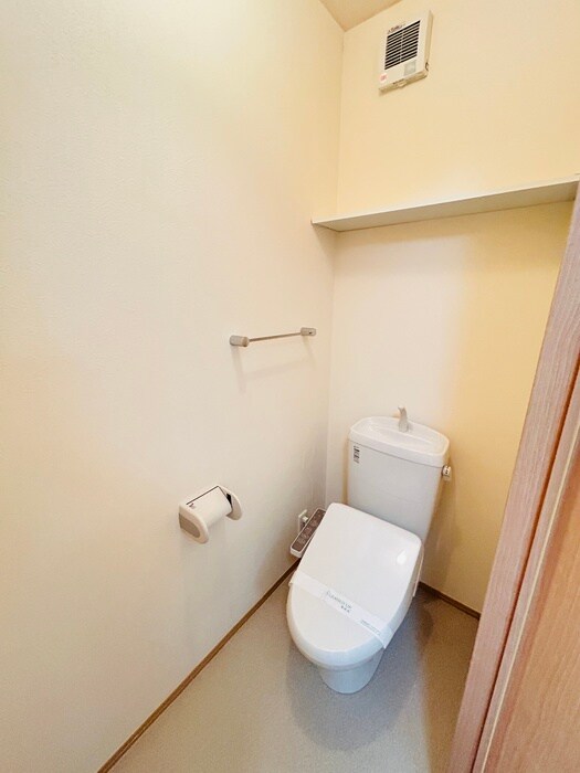 物件内観写真10　(トイレ)