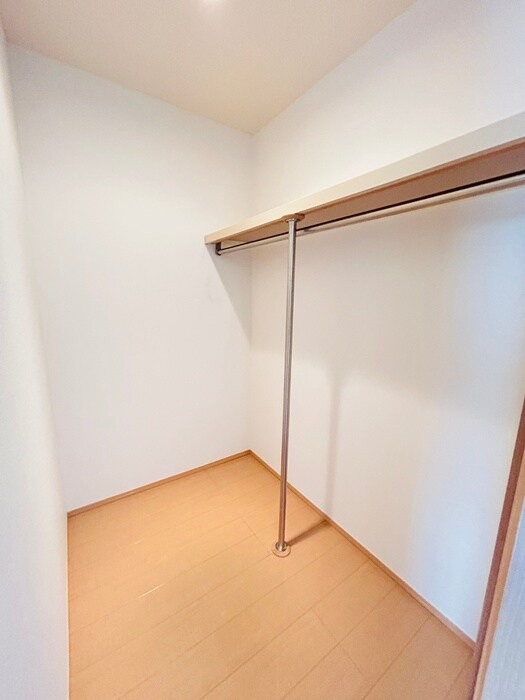 物件内観写真12　(収納)