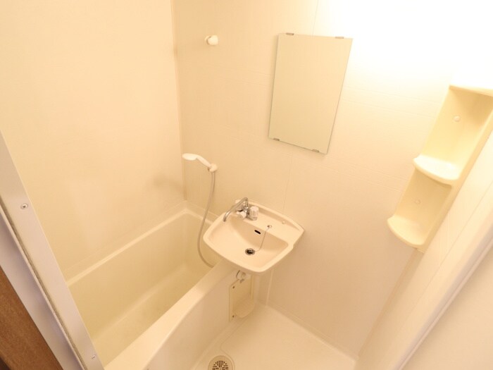 ＯＬＩＯ麻布十番（1008）のバス