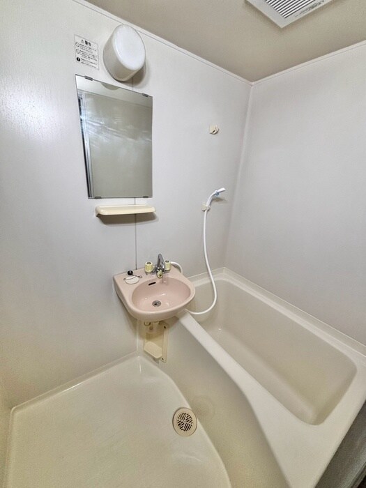 バス／シャワールーム等