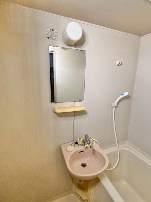 物件内観写真11　(洗面)