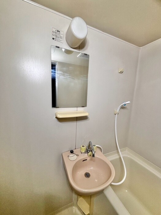 物件内観写真11　(洗面)