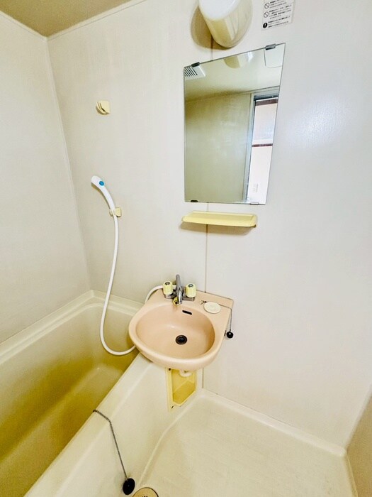 物件内観写真11　(洗面)