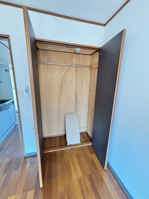 物件内観写真13　(収納)