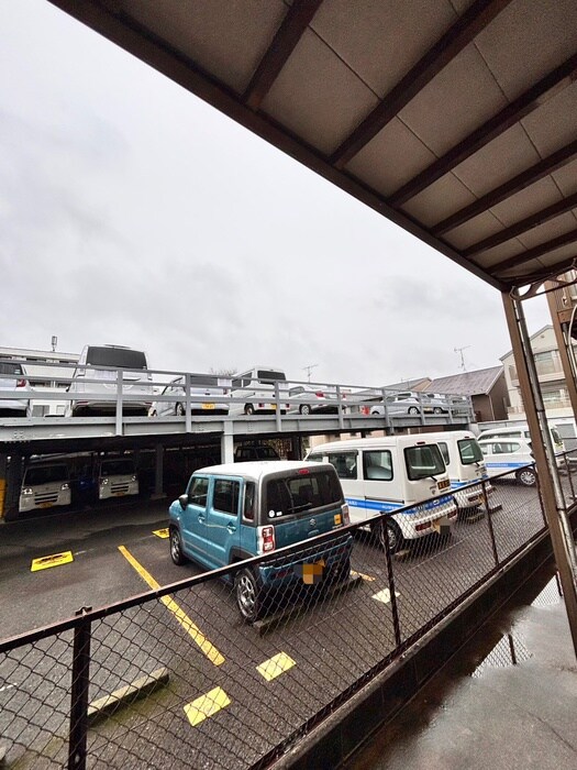 物件内観写真15　(室内からの展望)