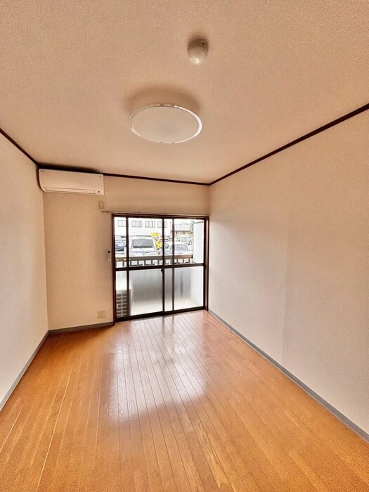 物件内観写真21　(居室)