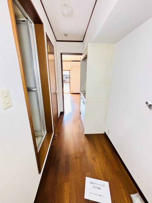 物件内観写真22　(廊下)