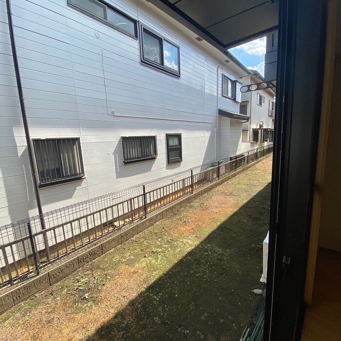 物件内観写真17　(室内からの展望)