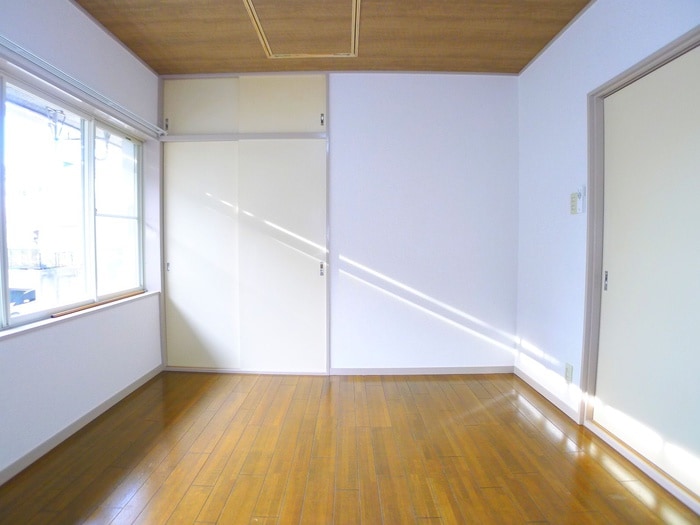 物件内観写真7　(居室)