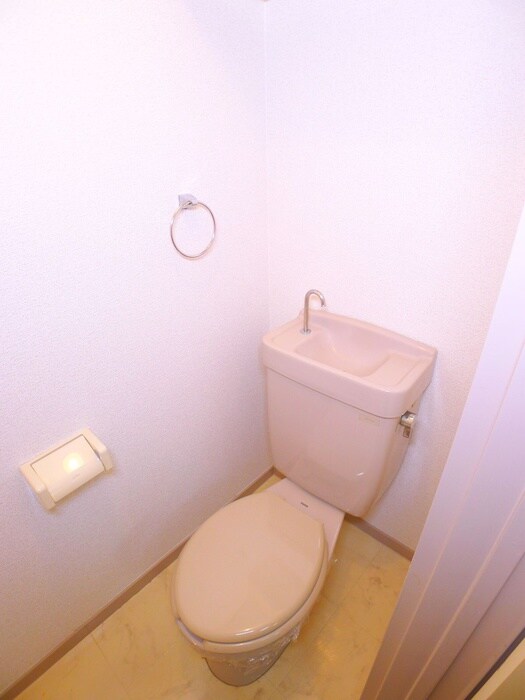 物件内観写真15　(トイレ)