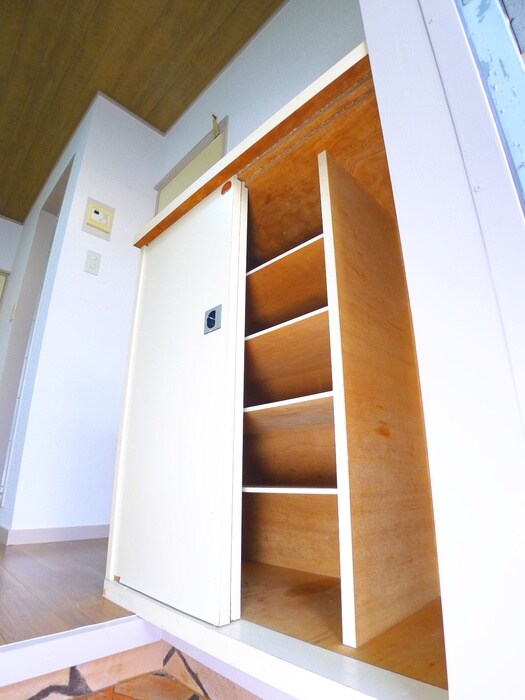 物件内観写真17　(靴箱)