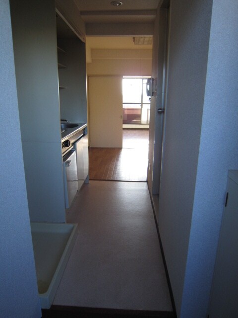 物件内観写真11　(廊下)