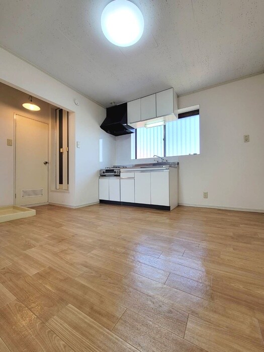 物件内観写真4　(居室)