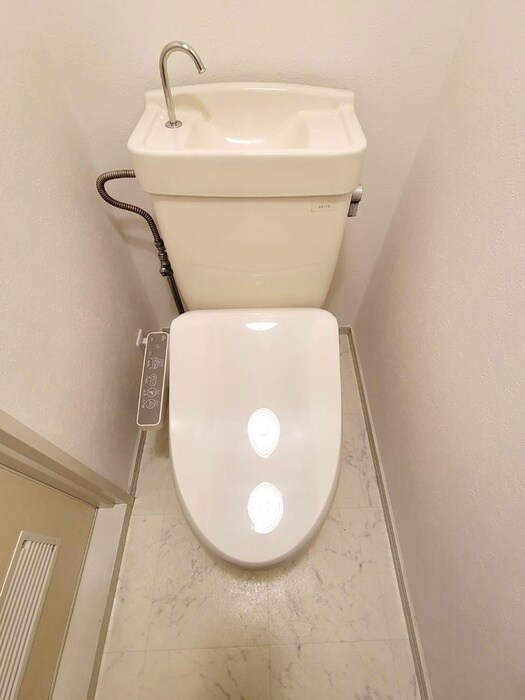 物件内観写真11　(トイレ)