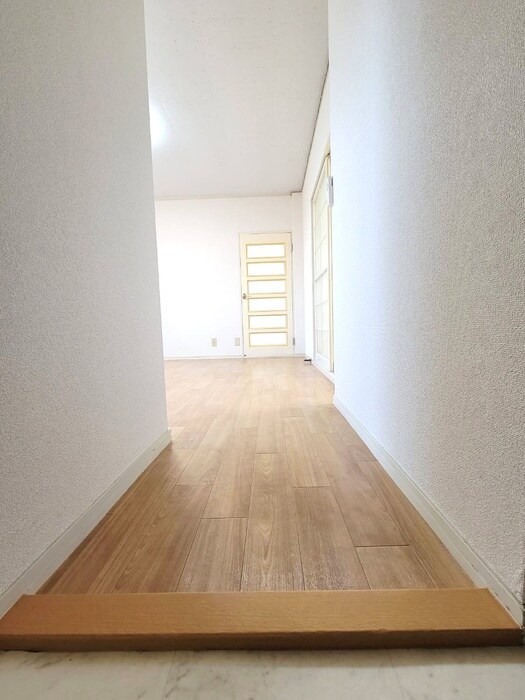 物件内観写真14　(廊下)