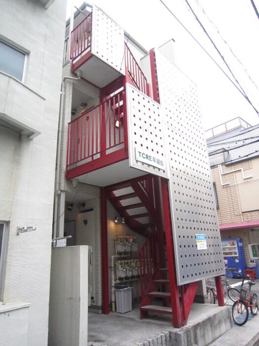 物件外観写真4　(エントランス部分)