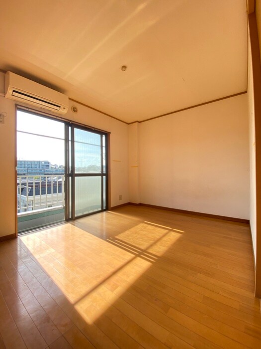 物件内観写真7　(居室)