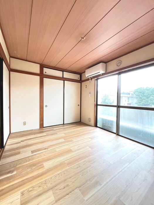 物件内観写真8　(居室)