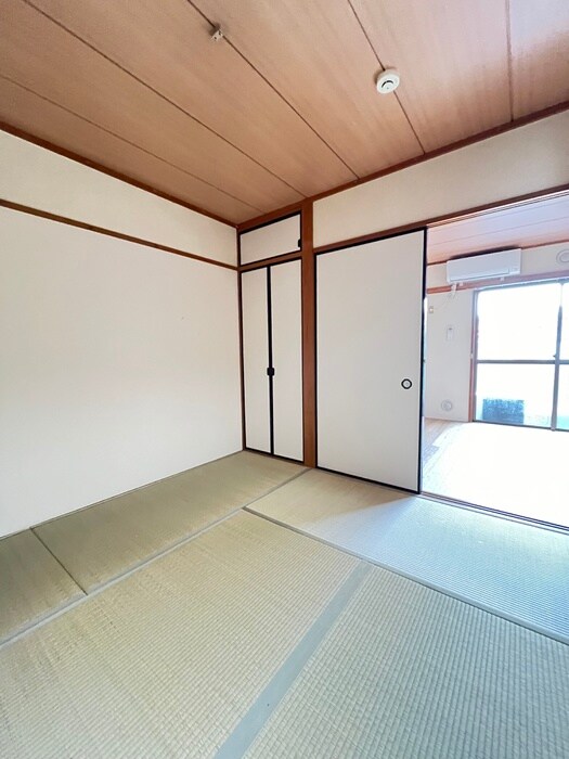 物件内観写真10　(居室)