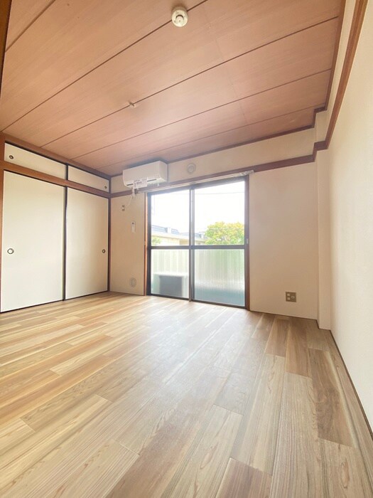 物件内観写真21　(居室)