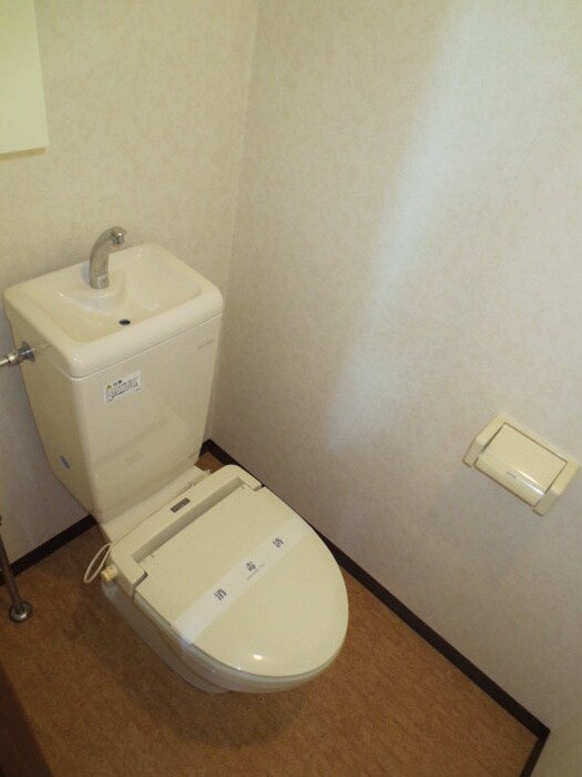 物件内観写真5　(トイレ)