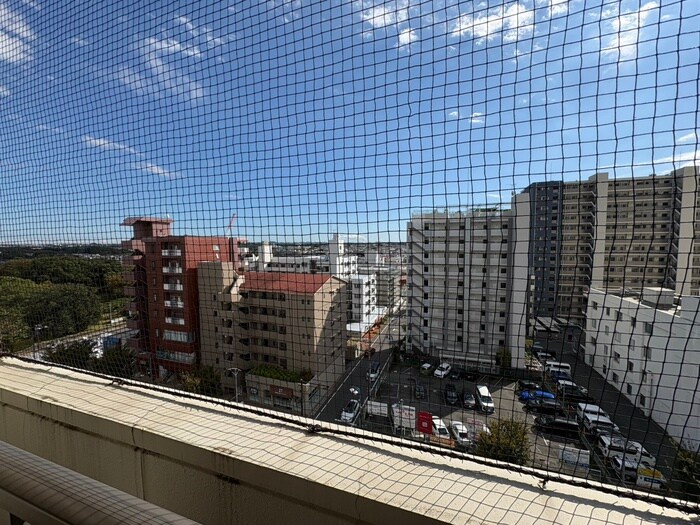 物件内観写真18　(室内からの展望)