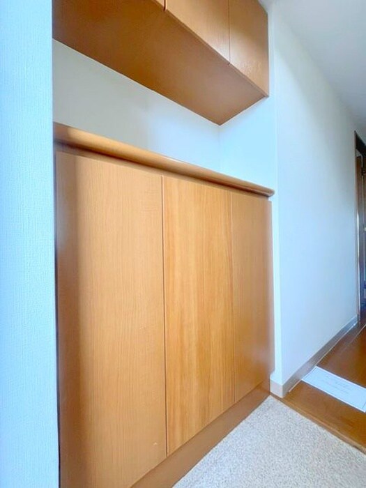 物件内観写真9　(靴箱)