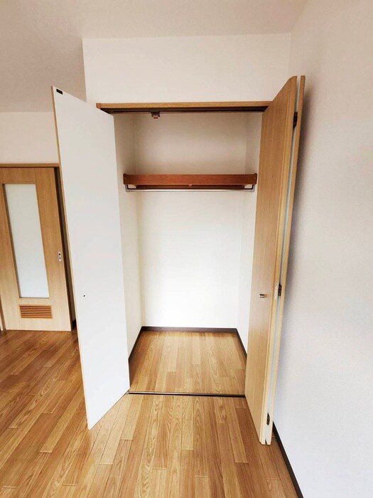 物件内観写真10　(収納)