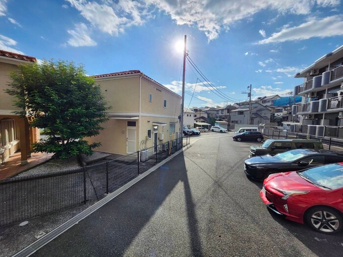 物件内観写真22　(室内からの展望)