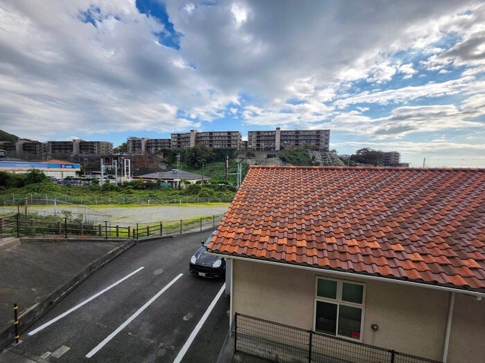 物件内観写真22　(室内からの展望)