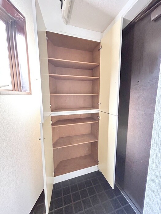 物件内観写真18　(靴箱)