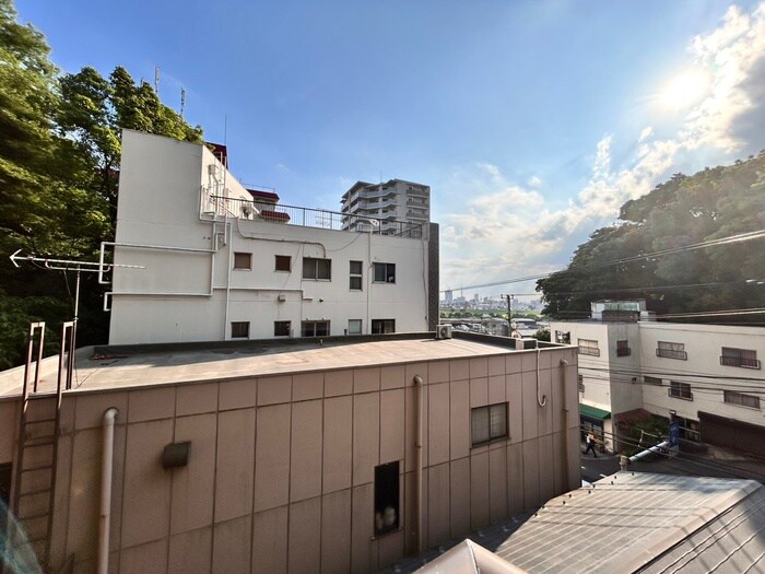 物件内観写真21　(室内からの展望)