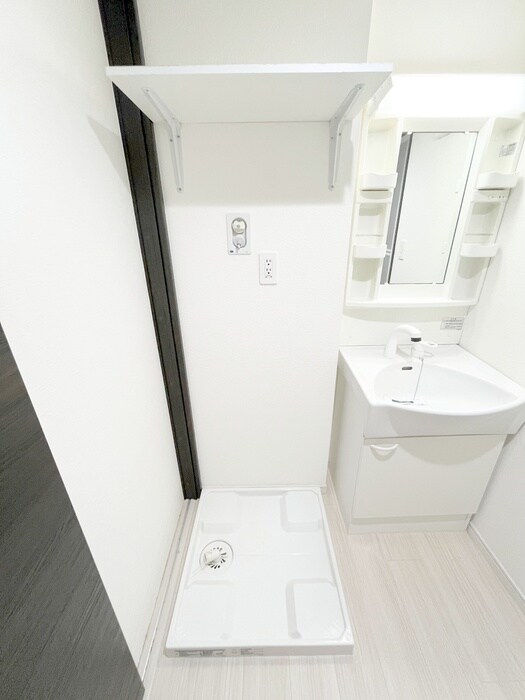 物件内観写真12　(洗濯機置場)