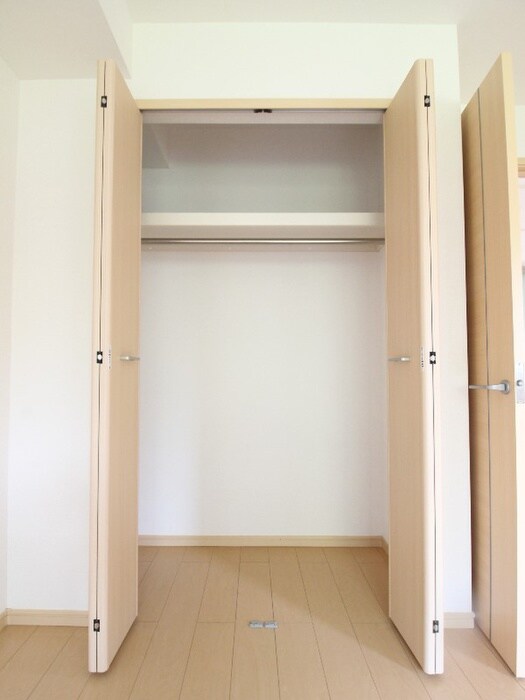 物件内観写真13　(収納)