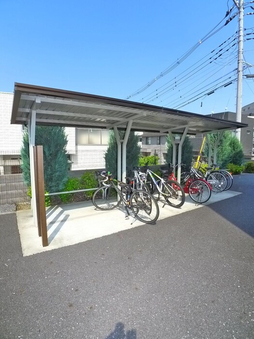 物件外観写真5　(駐輪場)