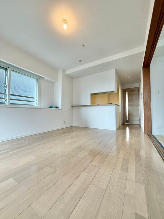 ﾅｲｽ・ｴｽ・ｱﾘｰﾅ川崎駅前通（401）の居室