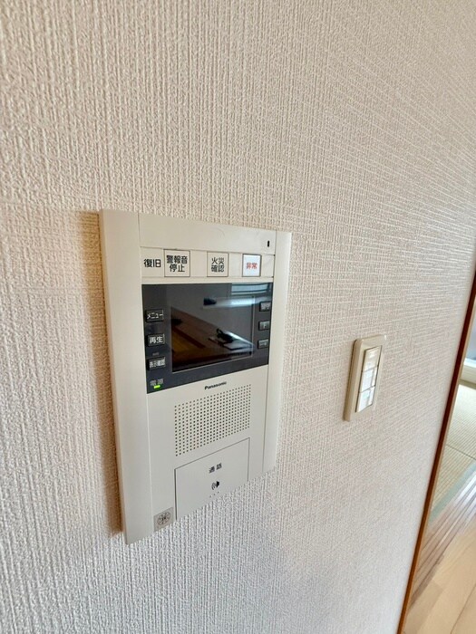 ﾅｲｽ・ｴｽ・ｱﾘｰﾅ川崎駅前通（401）の内観写真