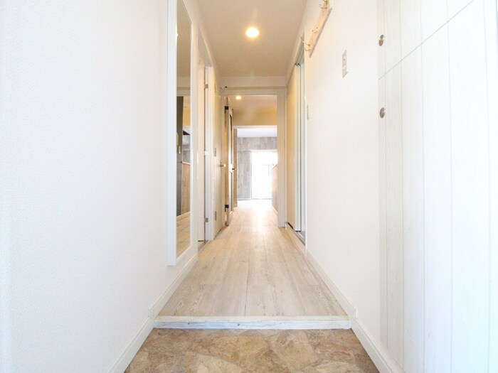 物件内観写真19　(廊下)