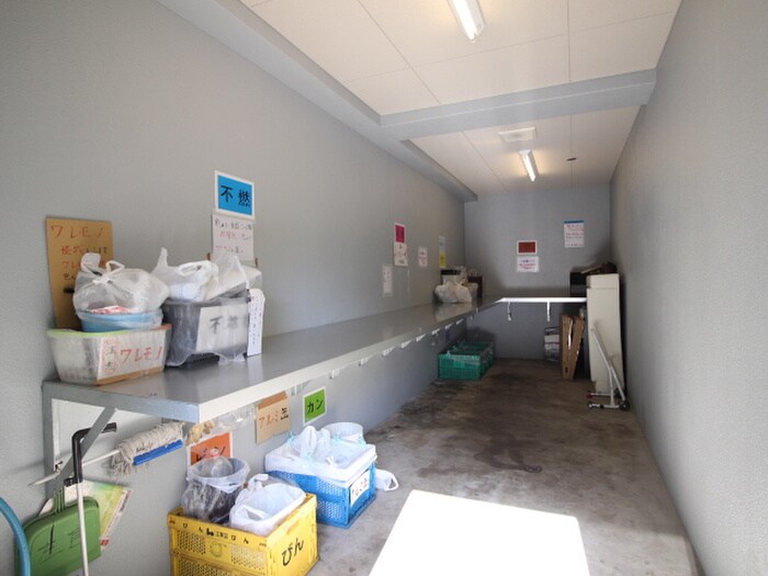 物件外観写真4　(建物設備)