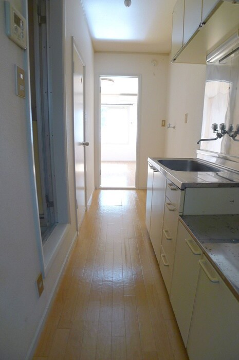 物件内観写真15　(廊下)