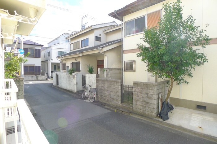 物件内観写真20　(室内からの展望)