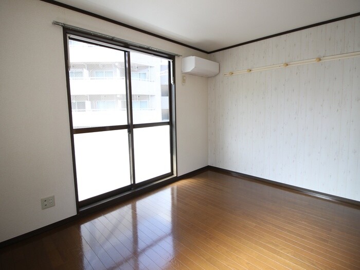 物件内観写真11　(居室)