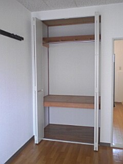 物件内観写真8　(収納)