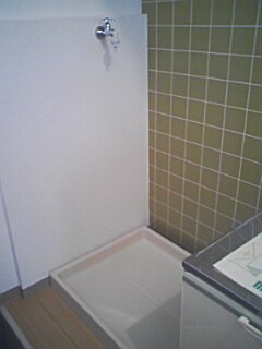 物件内観写真10　(洗濯機置場)