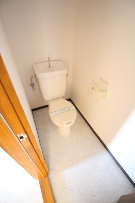 物件内観写真11　(トイレ)